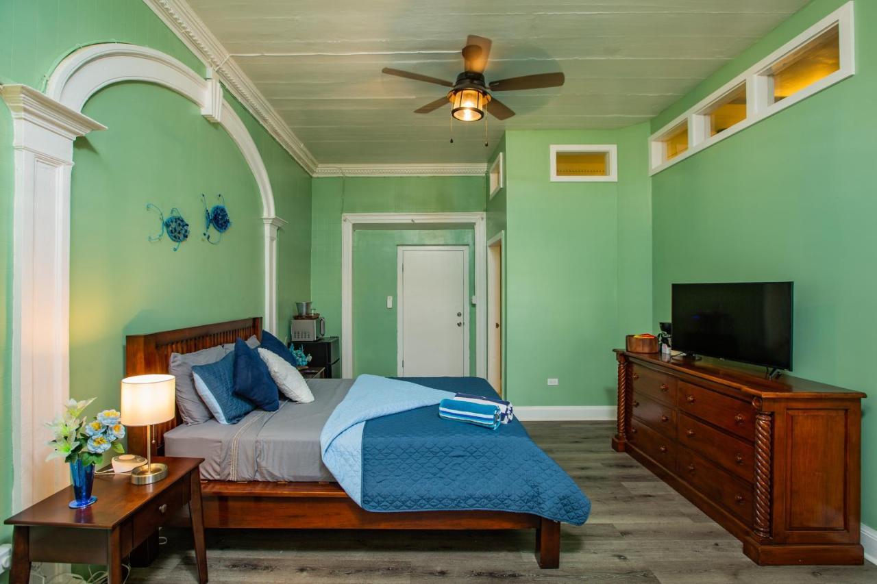 Victoria House Hotel Frederiksted Luaran gambar