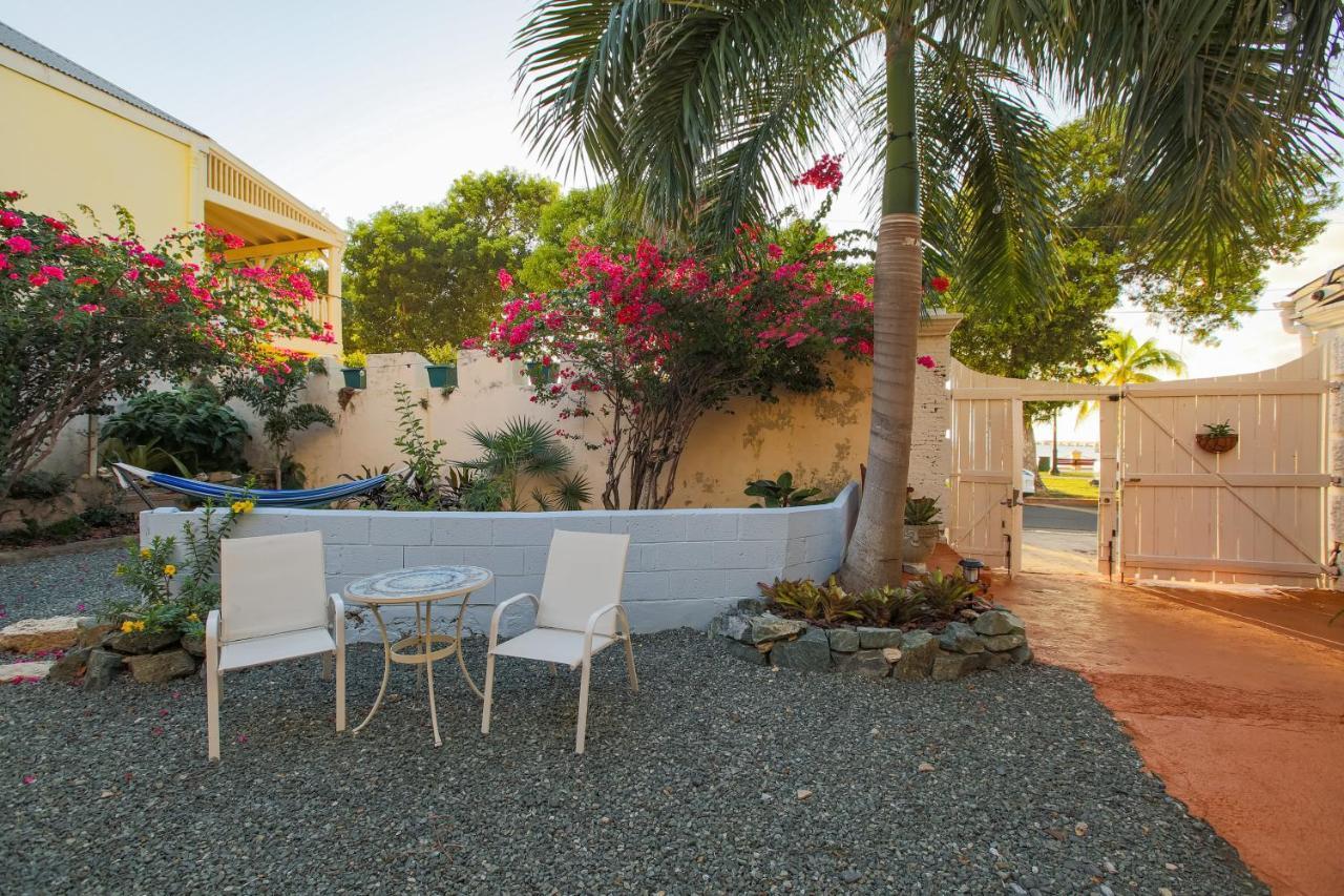 Victoria House Hotel Frederiksted Luaran gambar