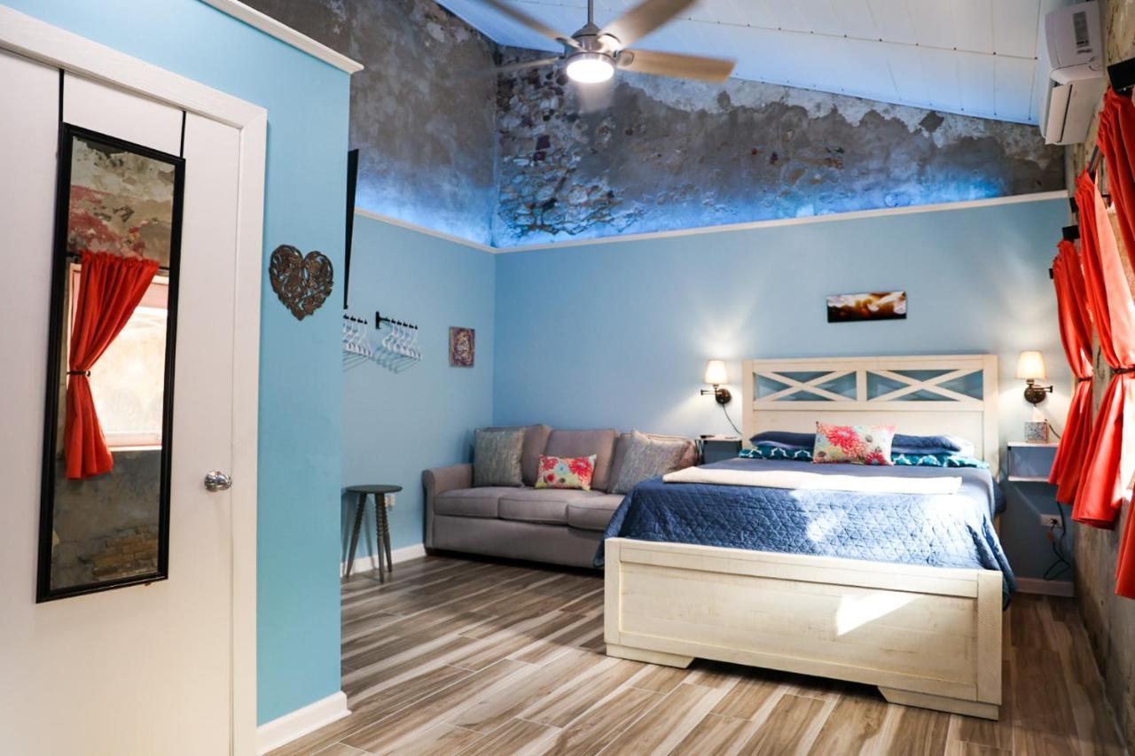 Victoria House Hotel Frederiksted Luaran gambar
