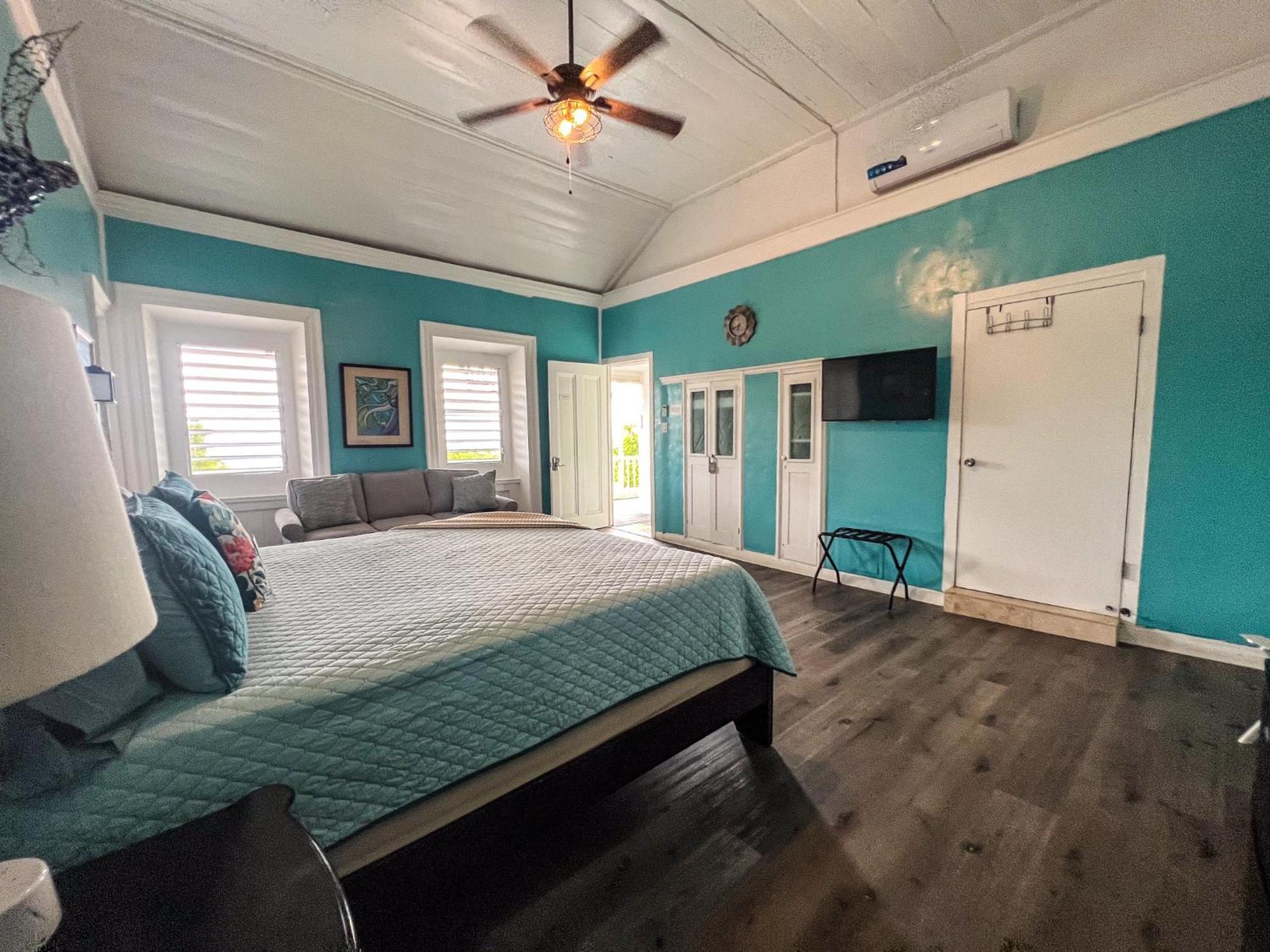Victoria House Hotel Frederiksted Luaran gambar