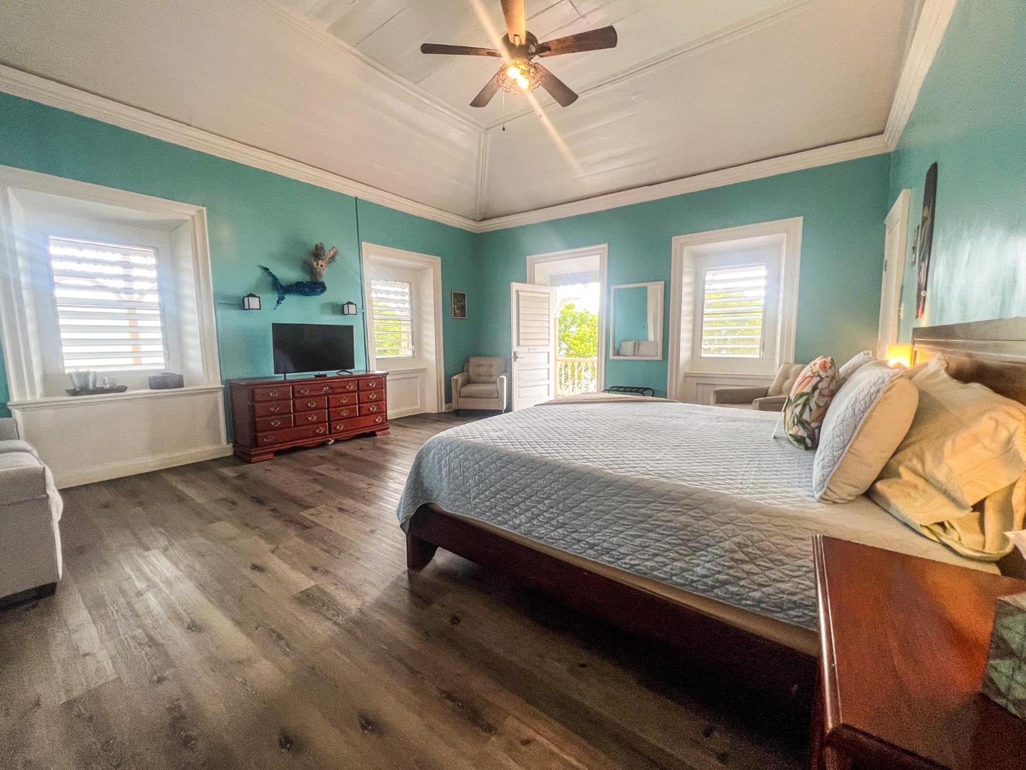 Victoria House Hotel Frederiksted Luaran gambar